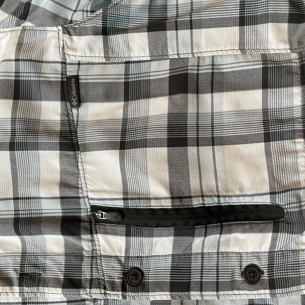 Columbia Omni-Shade Men's XL performance short sleeve button down - Picture 5 of 5